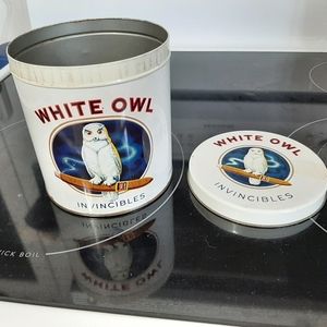 White Owl Invincibles Antique Cigar Tin